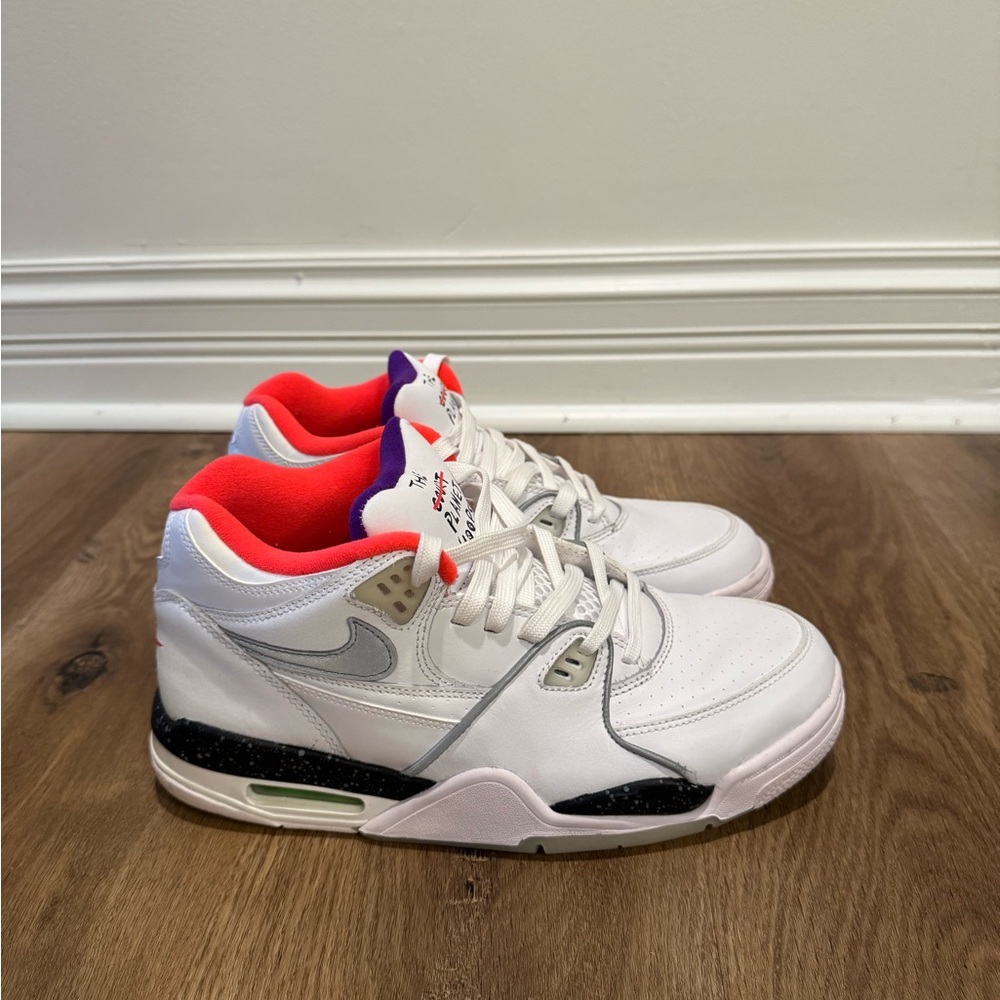NIKE AIR FLIGHT 89 "PLANET OF HOOPS" WHITE-SILVER-INFRARED Size 9